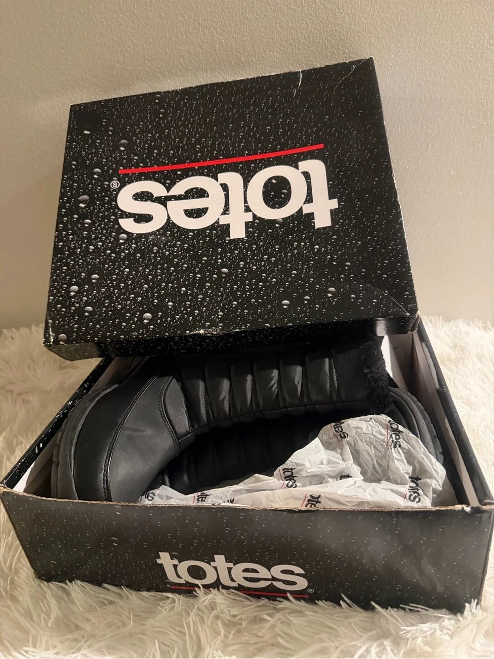 Totes Women Black Insulated Snow Boots with Faux Fur Cuff Size 10